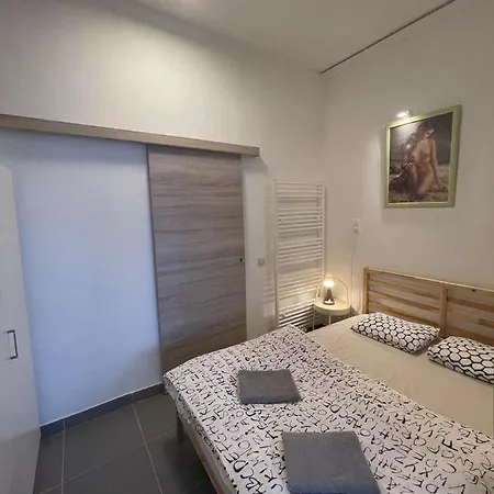 Ruyi Apartment